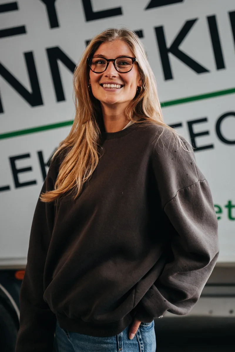 Jule Richter, Office-Managerin bei Heye-Enneking Elektrotechnik