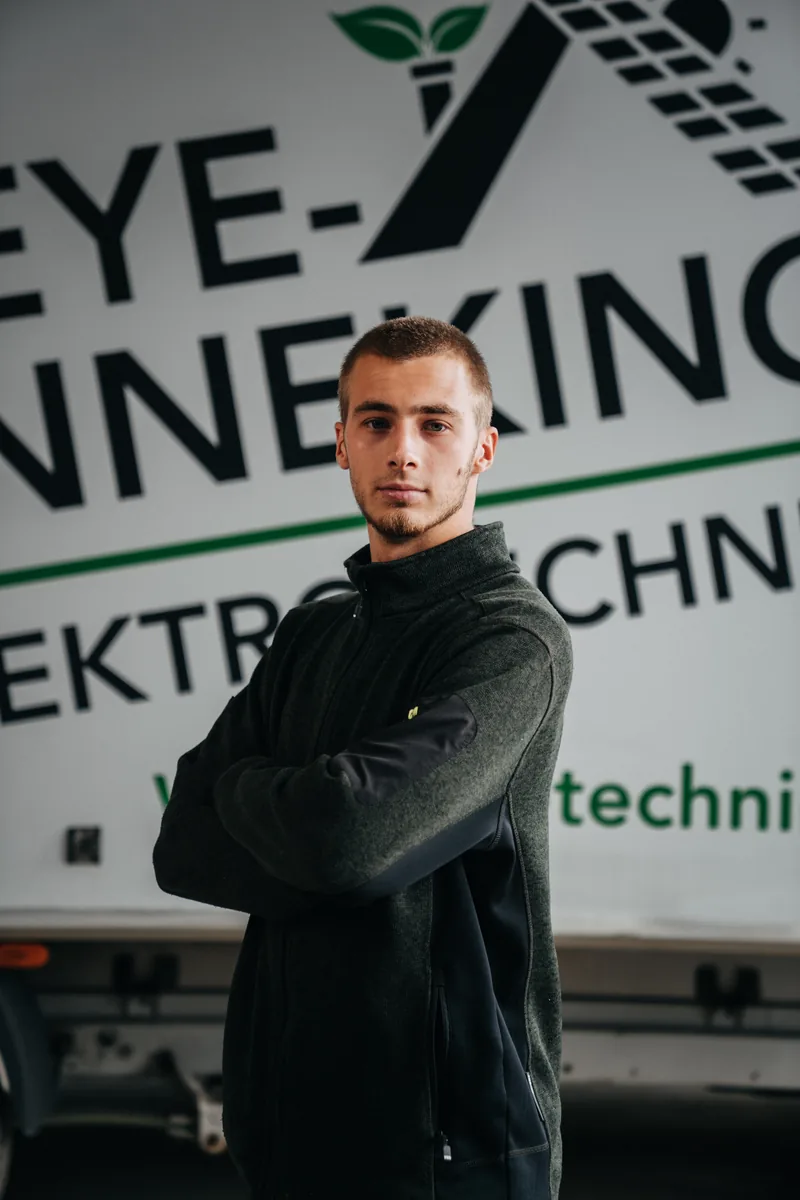 Dmytrii Klymenko, Monteur bei Heye-Enneking Elektrotechnik