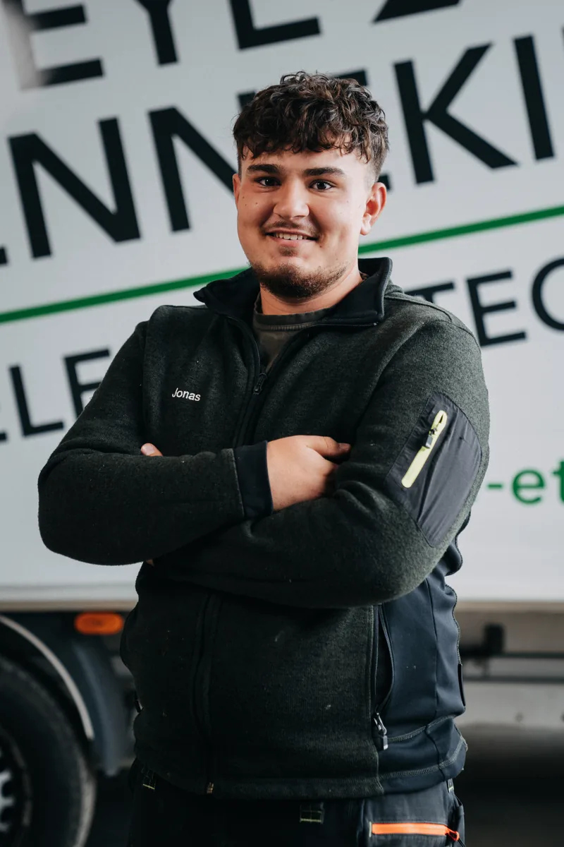 Jonas Seep-Rosa, Azubi im 2. Lehrjahr bei Heye-Enneking Elektrotechnik
